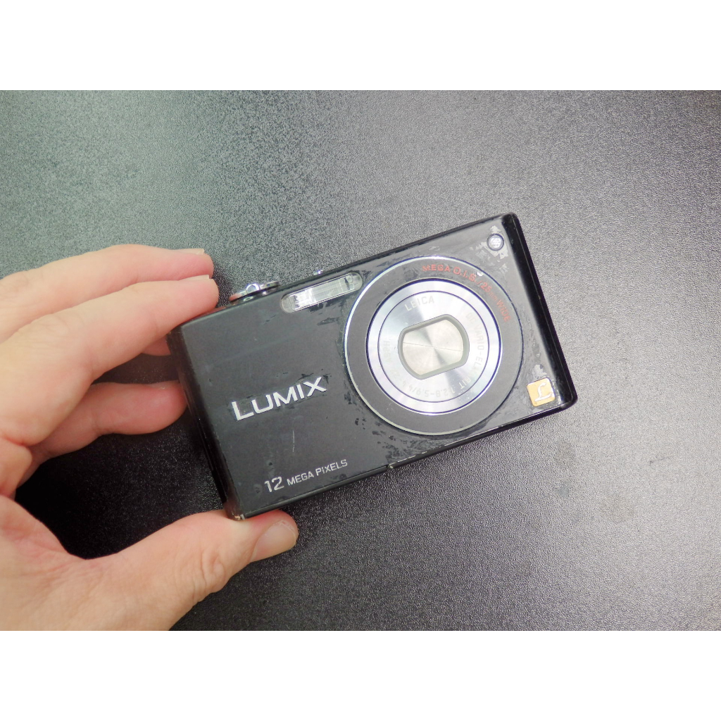 Panasonic LUMIX DMC-FX40 - デジタルカメラ