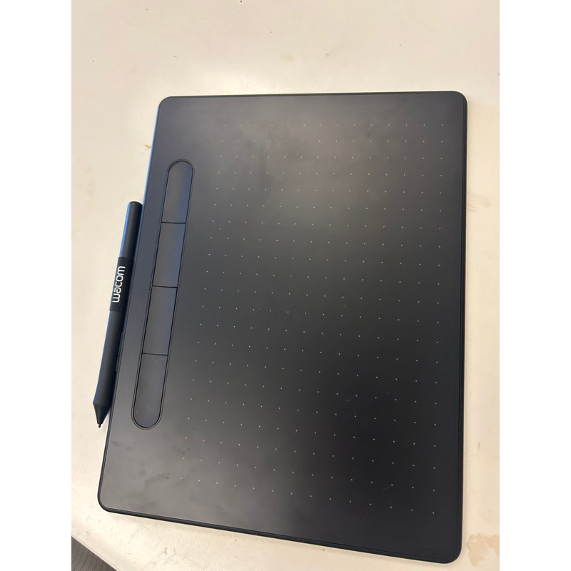 【Wacom】Intuos Basic 入門繪圖板-黑 | 蝦皮購物