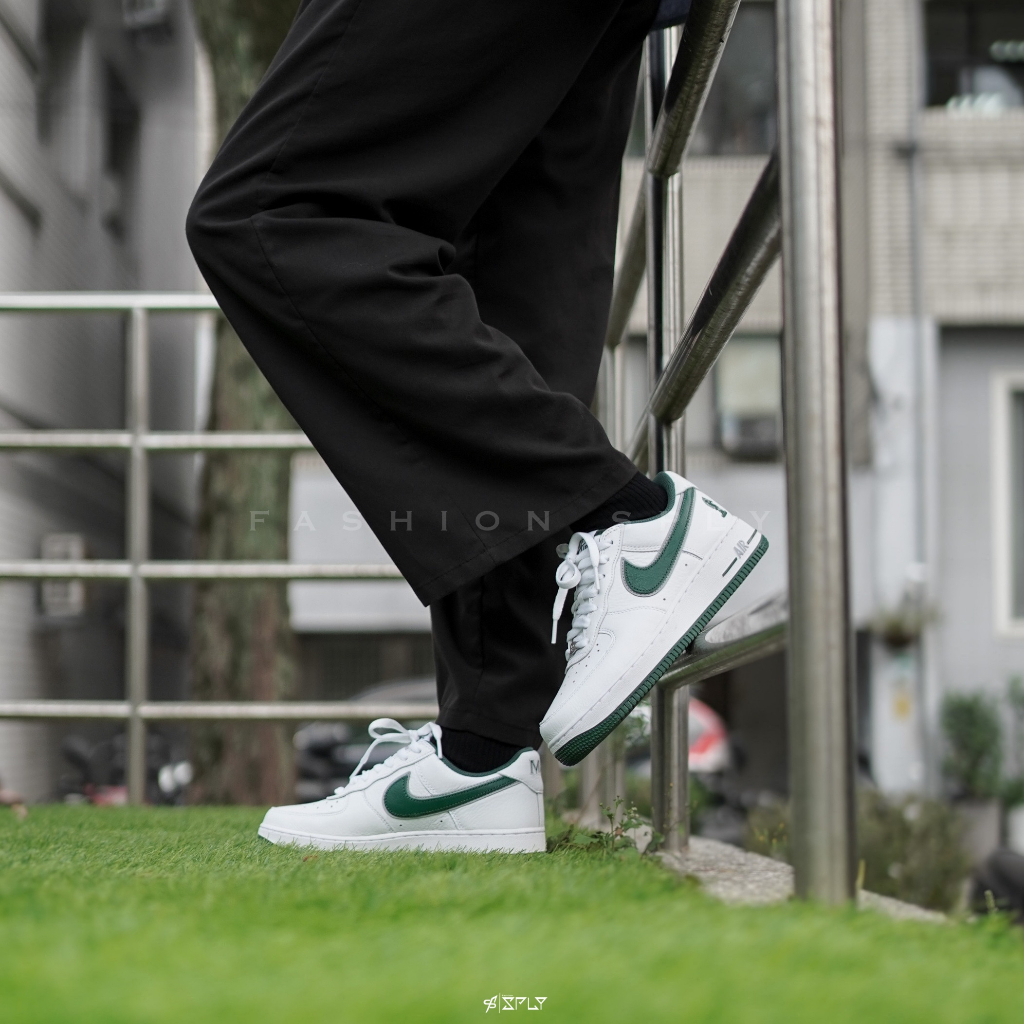 Fashion SPLY】NikeAirForce1 Low Four Horsemen白綠四騎士FB9128-100