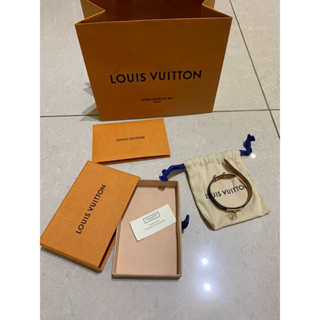 Shop Louis Vuitton Keep it double leather bracelet (M6552D) by