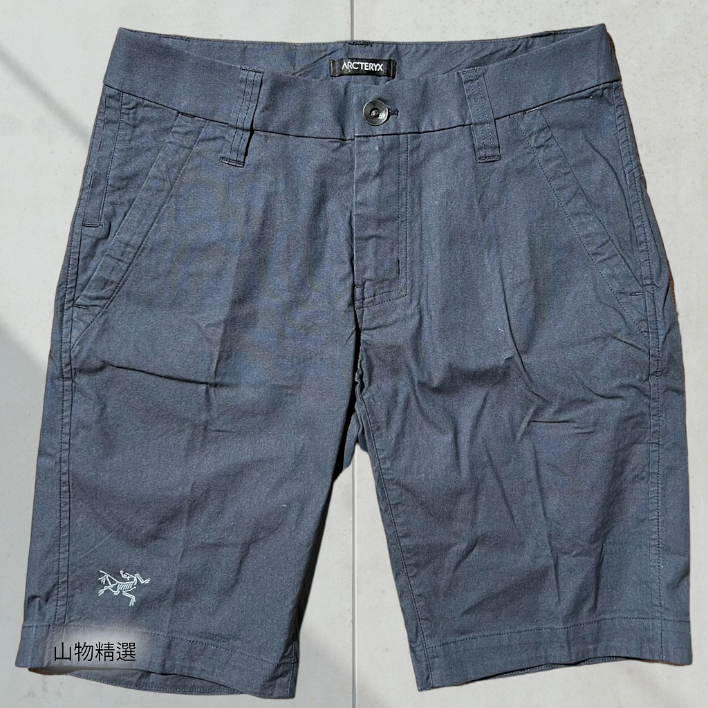 Atlin chino short online