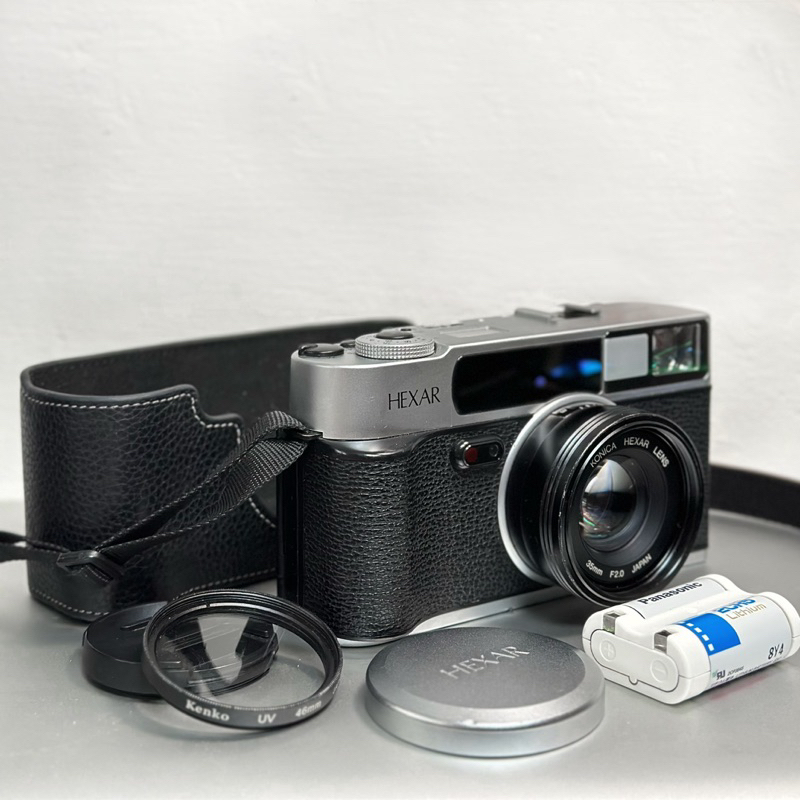 KONICA HEXAR SILVER AF 35mm＋ケース付き Konica Hexar Silver with 35mm f2 lens, leather case, and