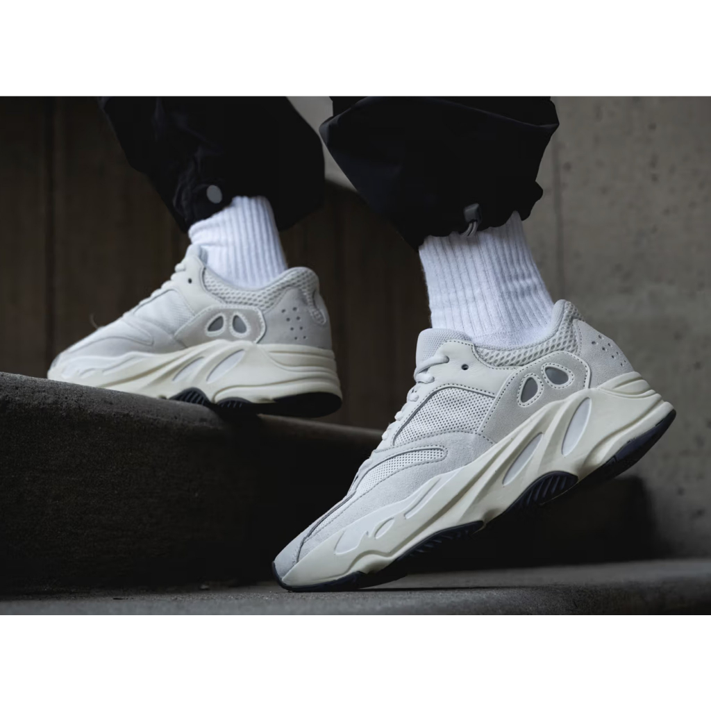 [Butler] 優惠代購最後尺碼 Adidas Yeezy Boost 700 Analog EG7596 2023版