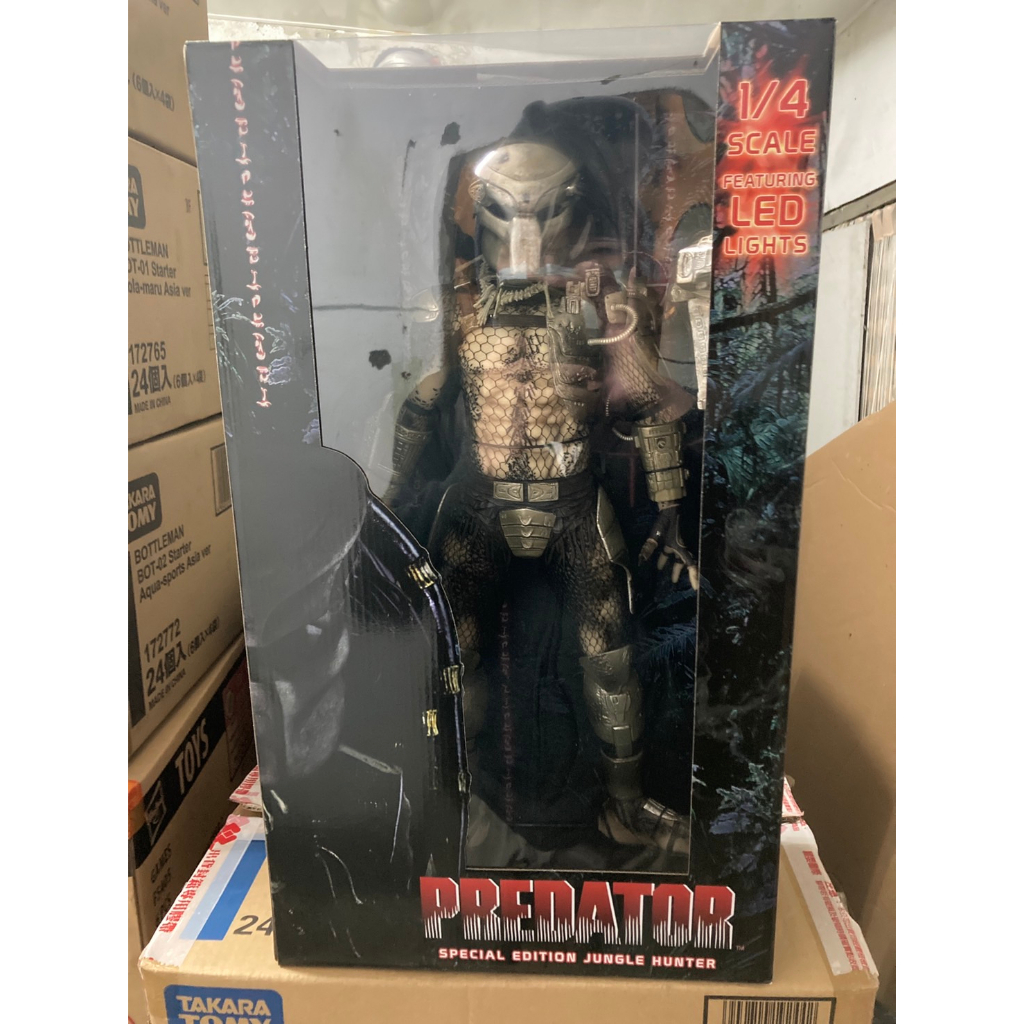 全新現貨 NECA 代理版 19吋 1/4 終極戰士 Jungle Hunter Predator 可動完成品