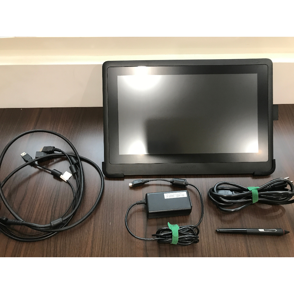 海外輸入】 WACOM DTK1660K0D 新品未開封 ディスプレイ - swimspas.ie