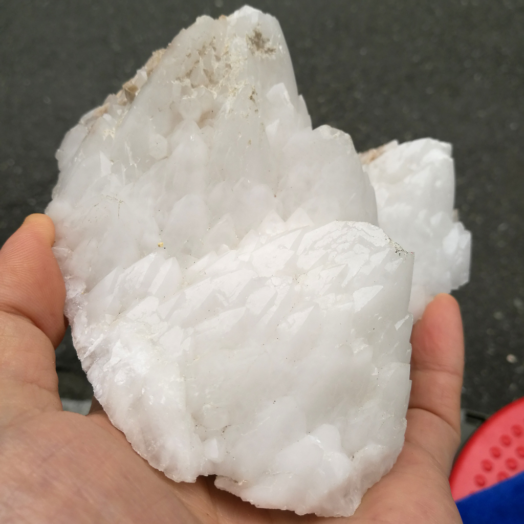 水晶897g