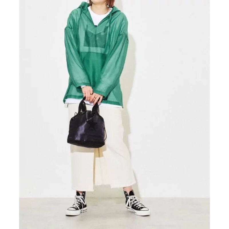CONVERSE 　SATIN BALLOON BAG 限定展開】SATIN BALLOON SHOULDER BAG｜CONVERSE TOKYO
