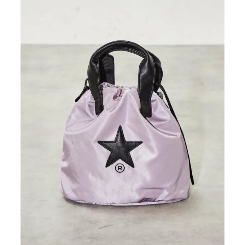CONVERSE 　SATIN BALLOON BAG Converse Tokyo Satin Balloon Bag 亮面氣球包| 蝦皮購物