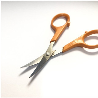 [沐沐屋]芬蘭 FISKARS 裁縫細尖小剪刀(經典橘) 百年經典剪刀0508 | 蝦皮購物