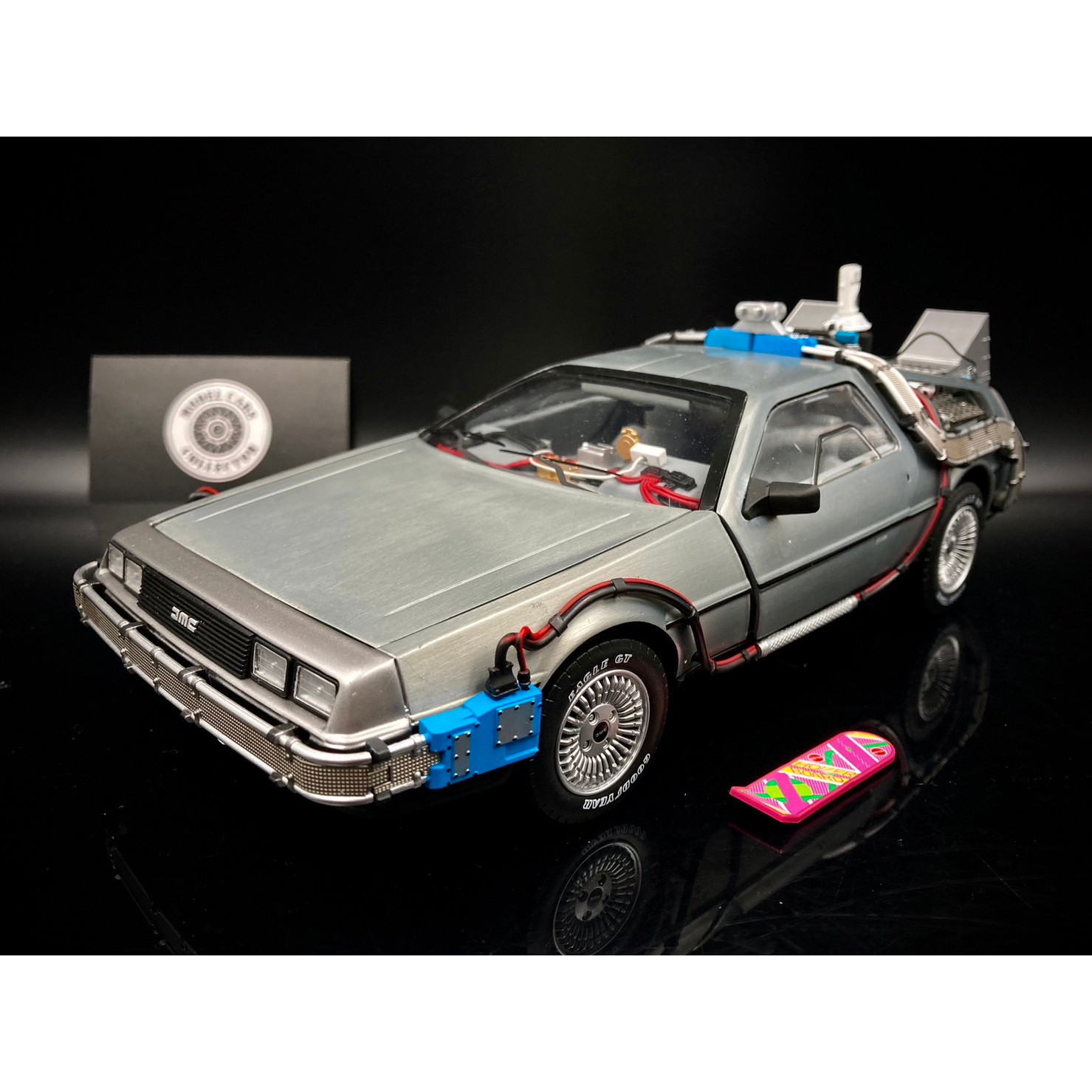 收藏模人】現貨Hotwheels elite Delorean DMC-12 回到未來1:18 1/18