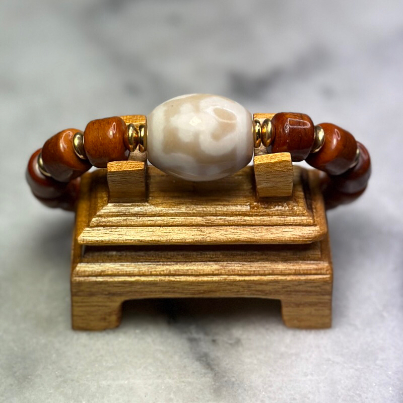 西藏回流真品老天珠白毫達洛寶瓶蓮花心四寶瓶皮殼細膩細緻寶瓶天珠蓮花