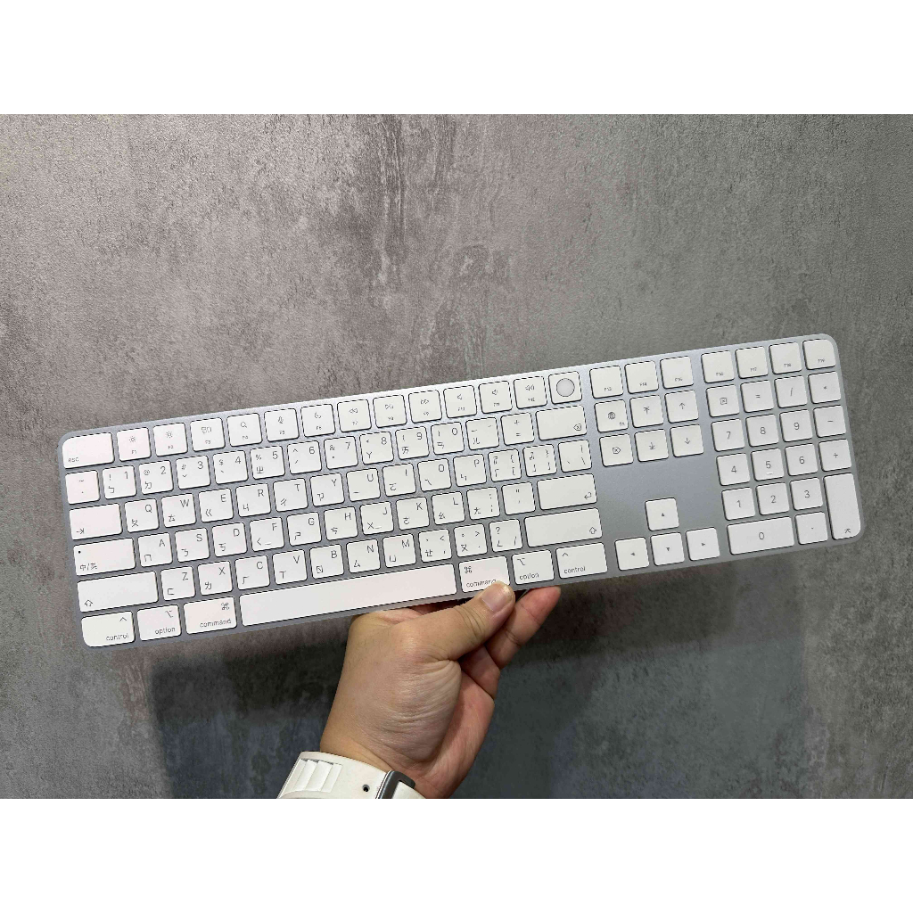 Apple Magic Keyboard 無線長巧控鍵盤 白色 繁體中文 含TouchID 數字鍵 只要3690 !!! | 蝦皮購物