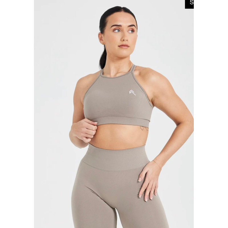 Oner Active -EFFORTLESS SEAMLESS HIGH NECK BRALETTE全新轉賣