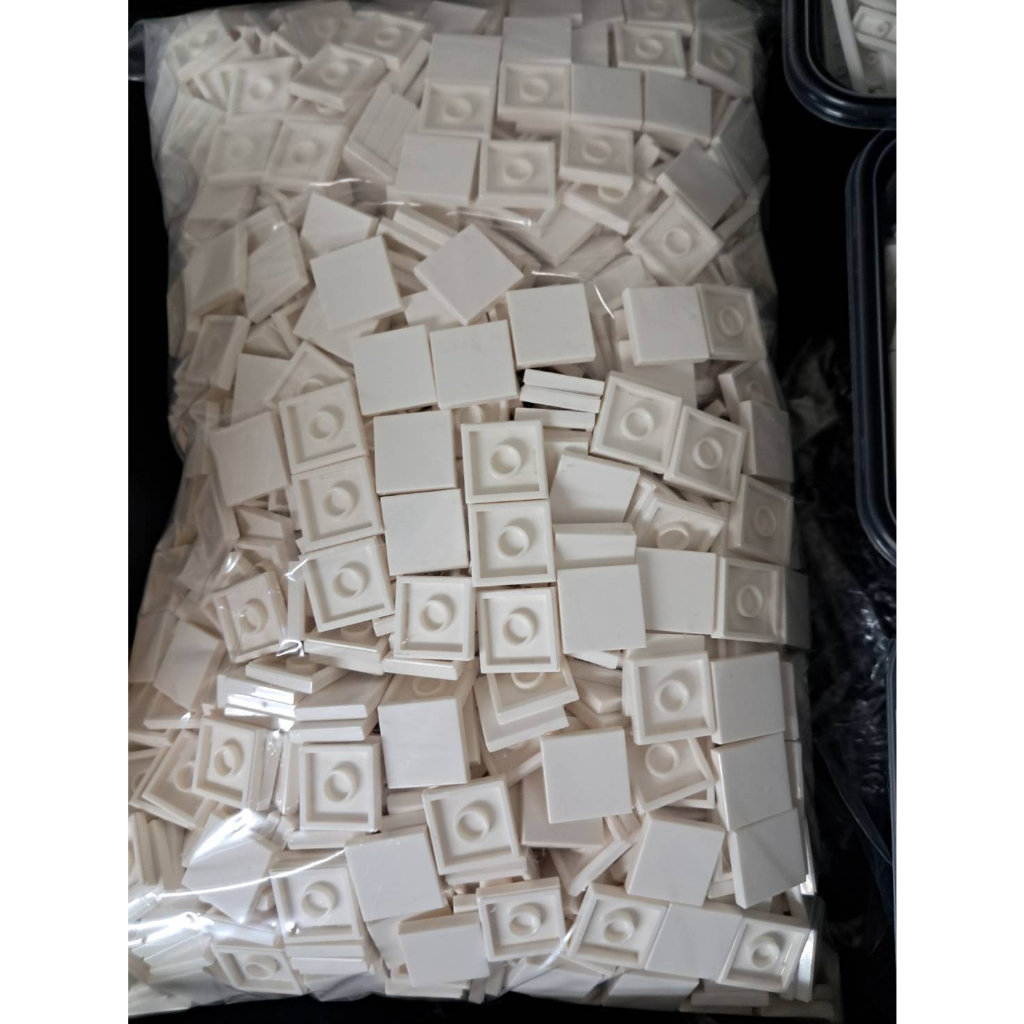 [西北亂賣] LEGO 3068 white tile 2x2 白色平滑 100 pcs/一包 | 蝦皮購物