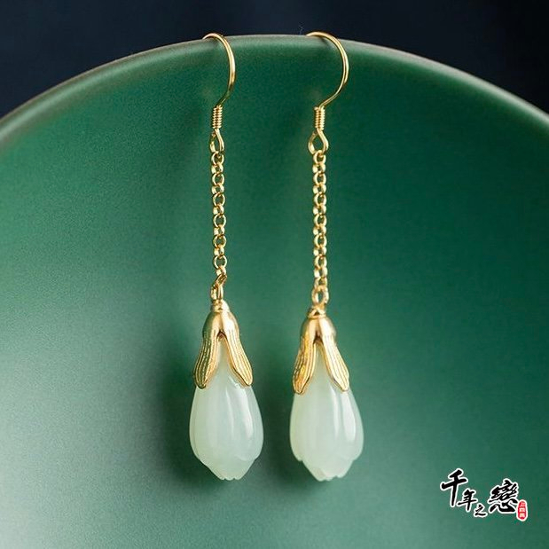砡 5 點 和田玉 清時代耳環 中國古美術 小物アクセサリー Amazon.co.jp: 珍蔵 清代 古和田玉彫 福寿鼻煙壺 細密彫 和田玉 中国唐