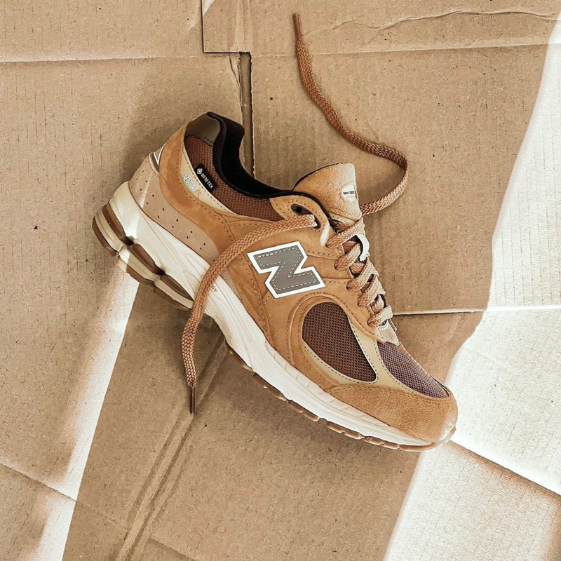 DY• NEW BALANCE 2002R M2002RXG GORE-TEX 卡其麂皮拼接防水復古