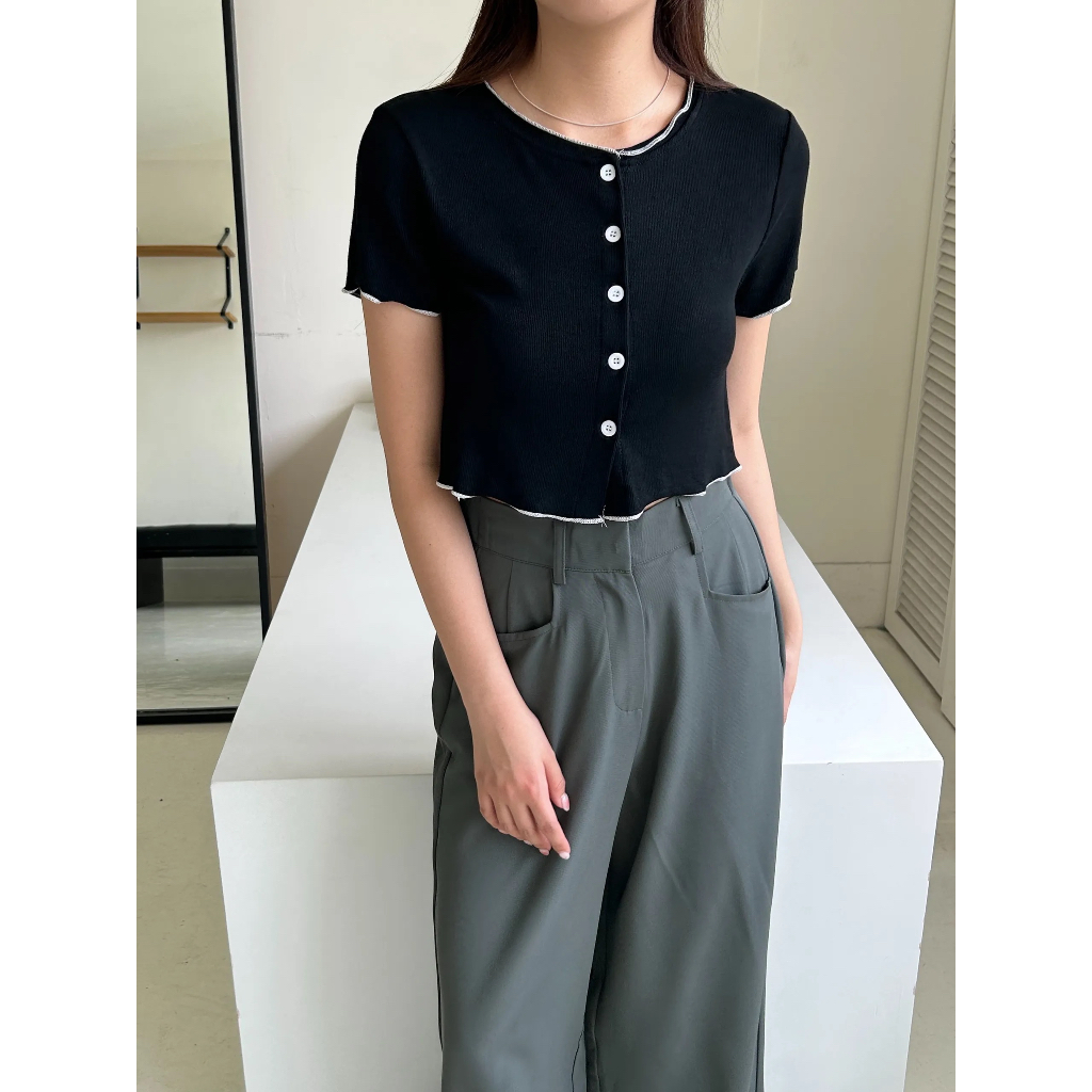 Roshop 香草冰淇淋 木耳邊 超舒服 短T t Wool Homing amour dresse | 蝦皮購物