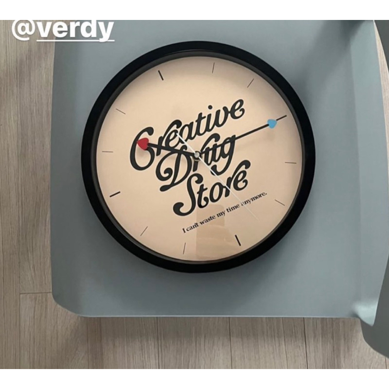 女性が喜ぶ Creative Drug Store Verdy Wall Clock - インテリア小物