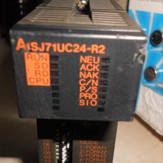 日本三菱PLC RS-422/RS-485 A1SJ71UC24-R4通信模組A1SJ71UC24-R2 (D1