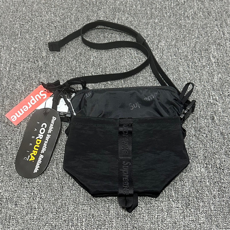 Supreme store neck pouch