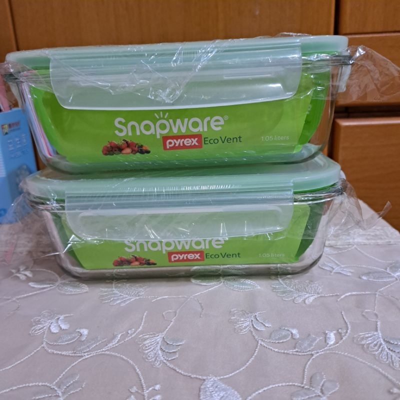 CORELLE康寧Snap Ware密扣玻璃保鮮（全新）兩塊310，請善用蝦皮免運券喔 | 蝦皮購物
