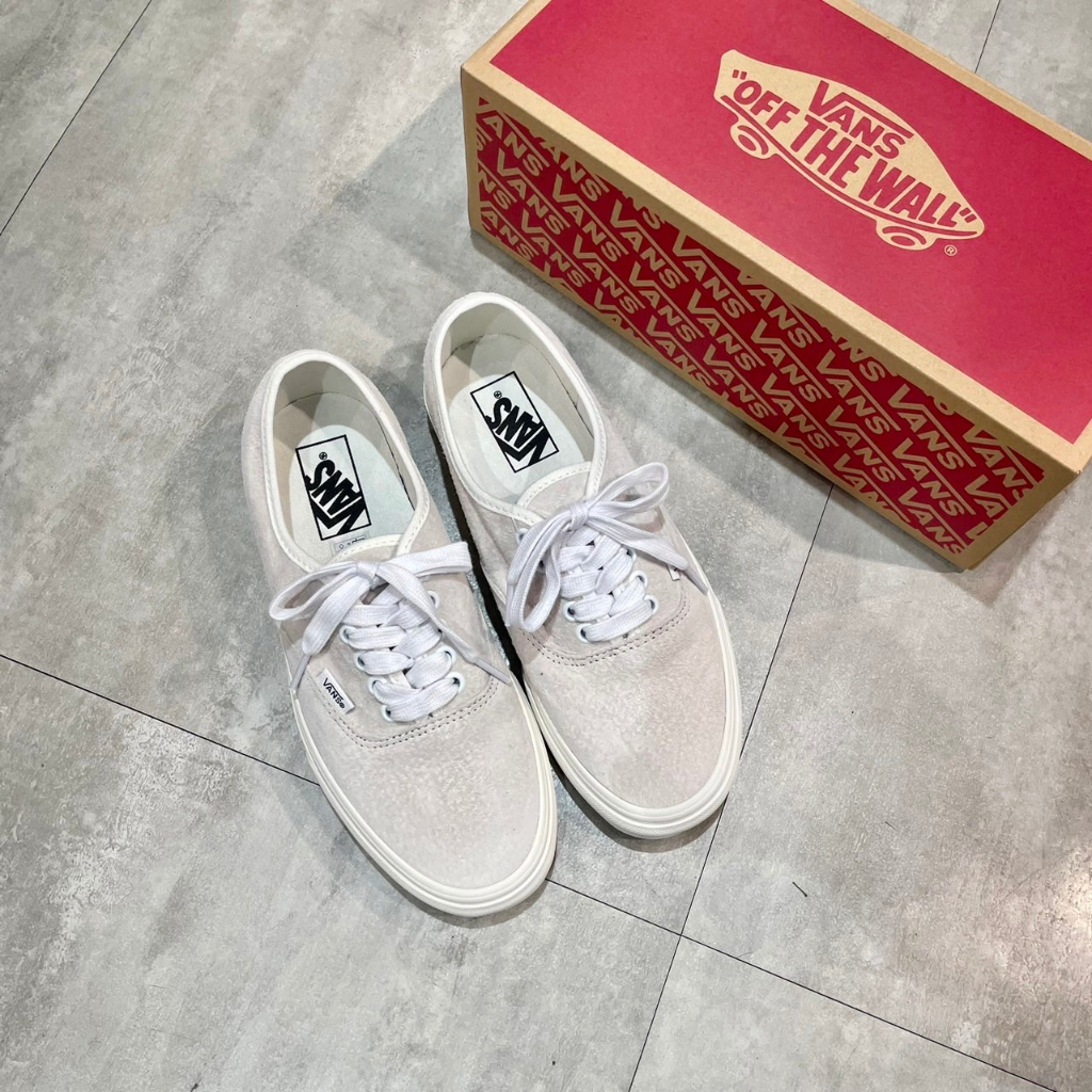 Vans authentic on sale pig suede moonbeam