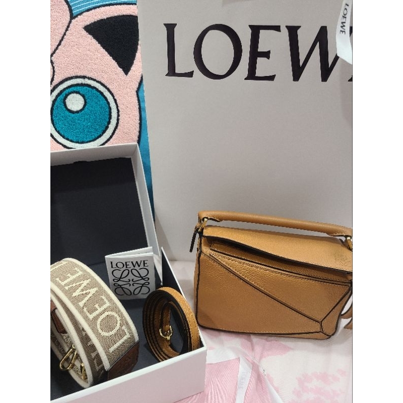 LOEWE mini puzzle（含背帶） | 蝦皮購物