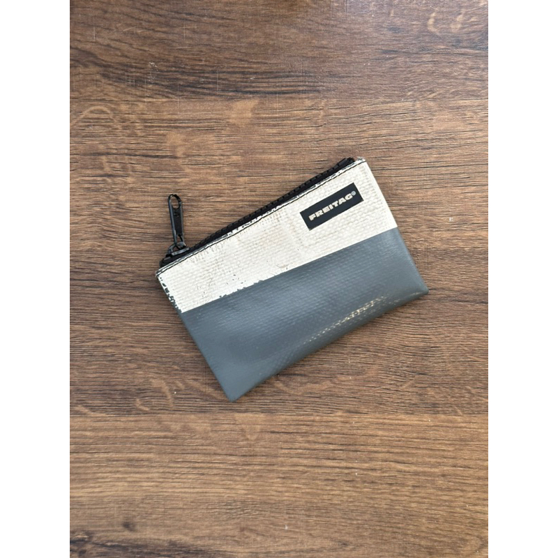 FREITAG F05 BLAIR 小錢包POUCH XS | 蝦皮購物