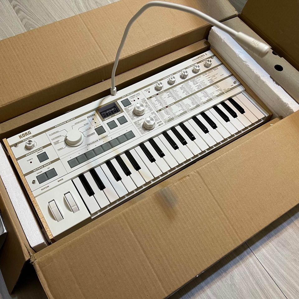 【二手】KORG microKORG S MK-1S (Synthesizer/Vocoder)