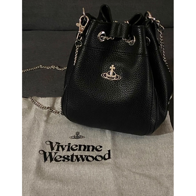 私訊》已售出29個  Vivienne Westwood Chrissy 水桶包🇬🇧正品｜西太后