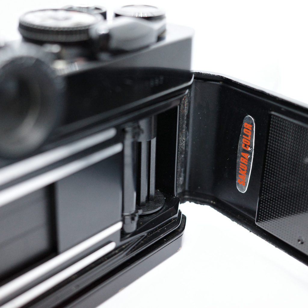 故障零件機》KONICA Autoreflex T3 底片相機全機械機身稀有收藏 故障零件機》KONICA Autoreflex T3 底片相機全機械機身稀有收藏