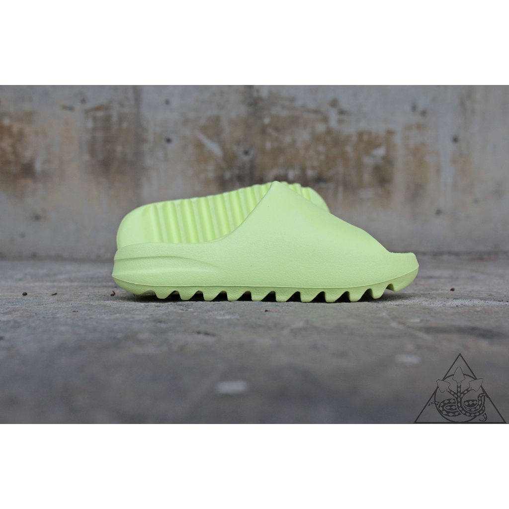 HYDRA】adidas Yeezy Slide Glow Green 螢光綠拖鞋涼鞋懶人拖【HQ6447