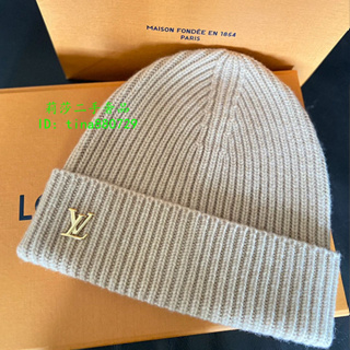 LOUIS VUITTON Knit Hat Black Gold Bonnet LV Spark M77877 Cashmere Women