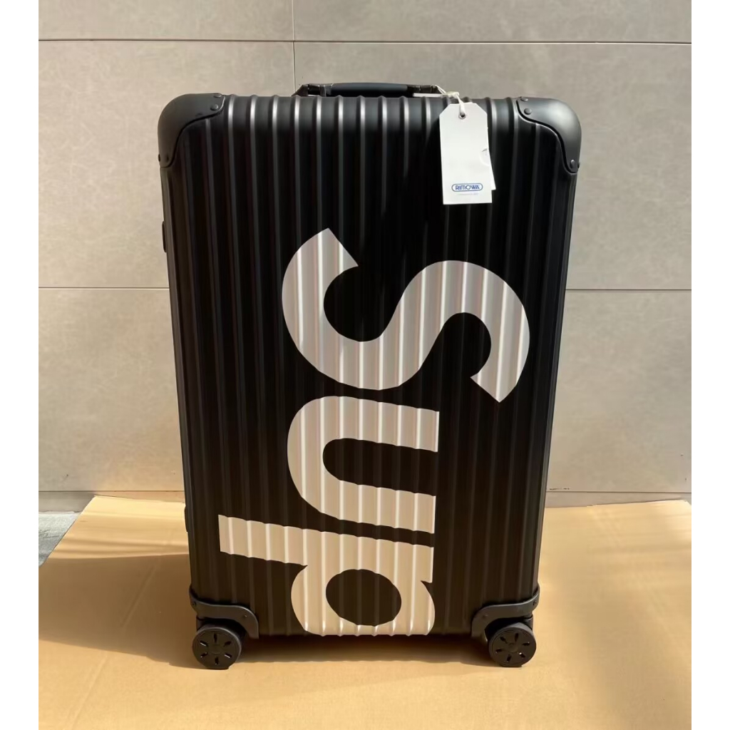 Rimowa discount supreme luggage