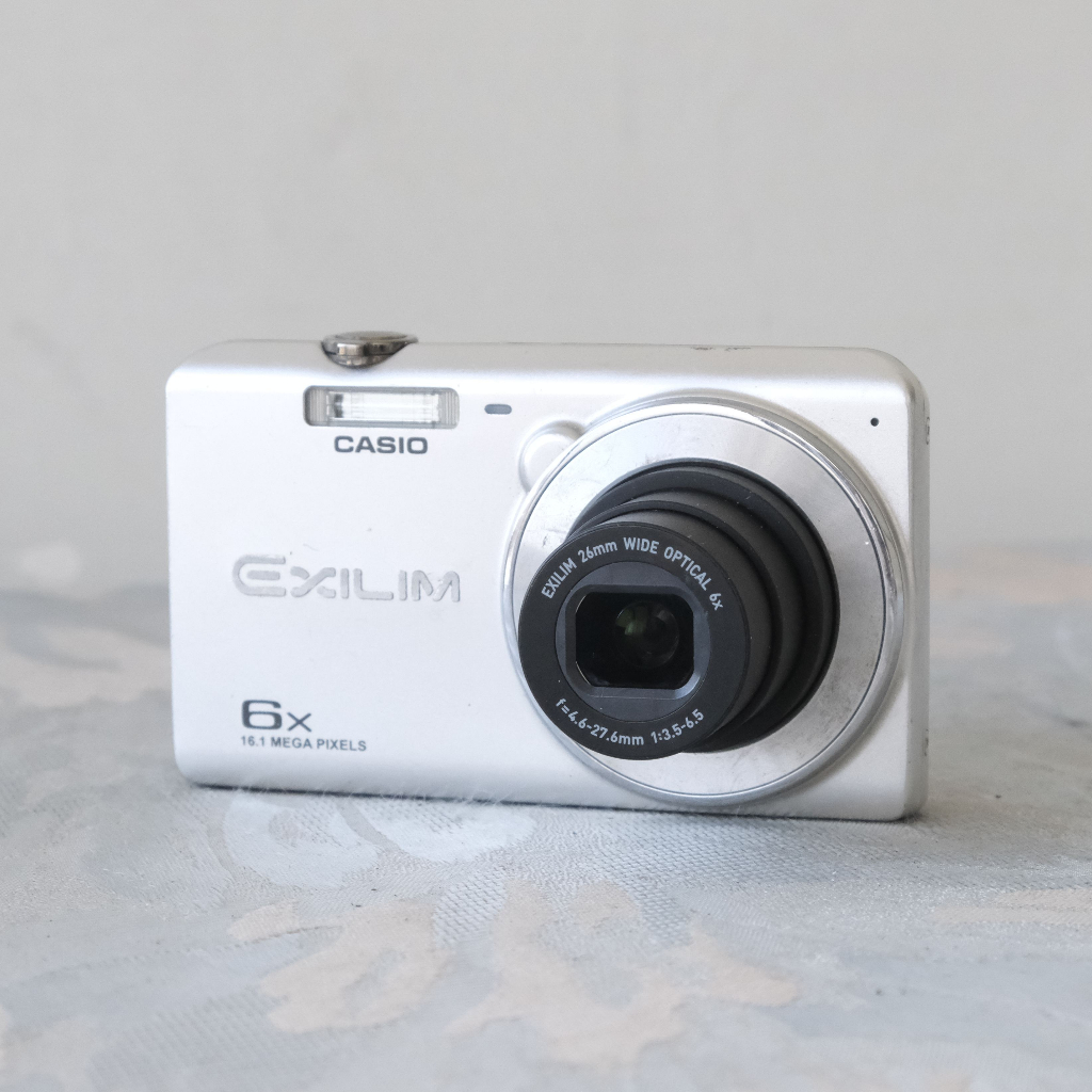 CASIO EXILIM EX-ZS28WE 新品！ - デジタルカメラ