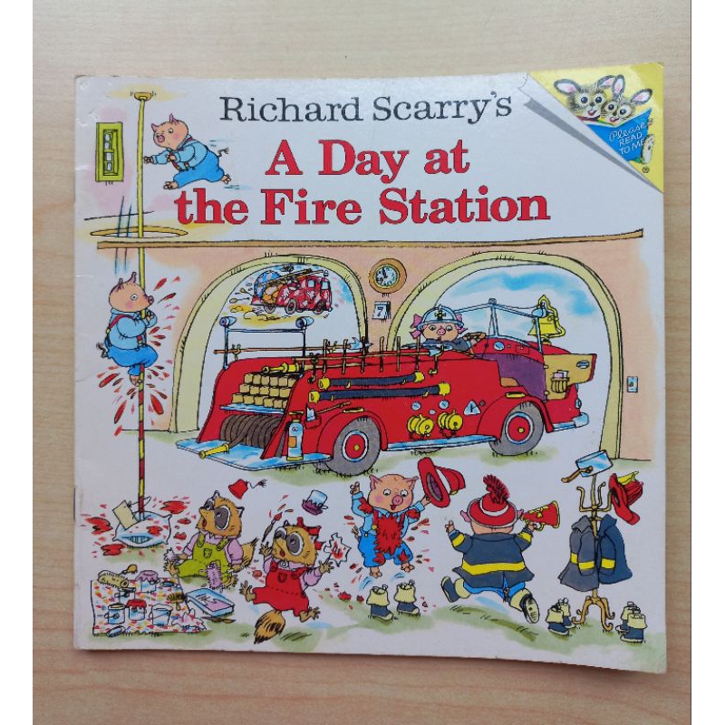 Richard Scarry's A day at the fire station | 蝦皮購物