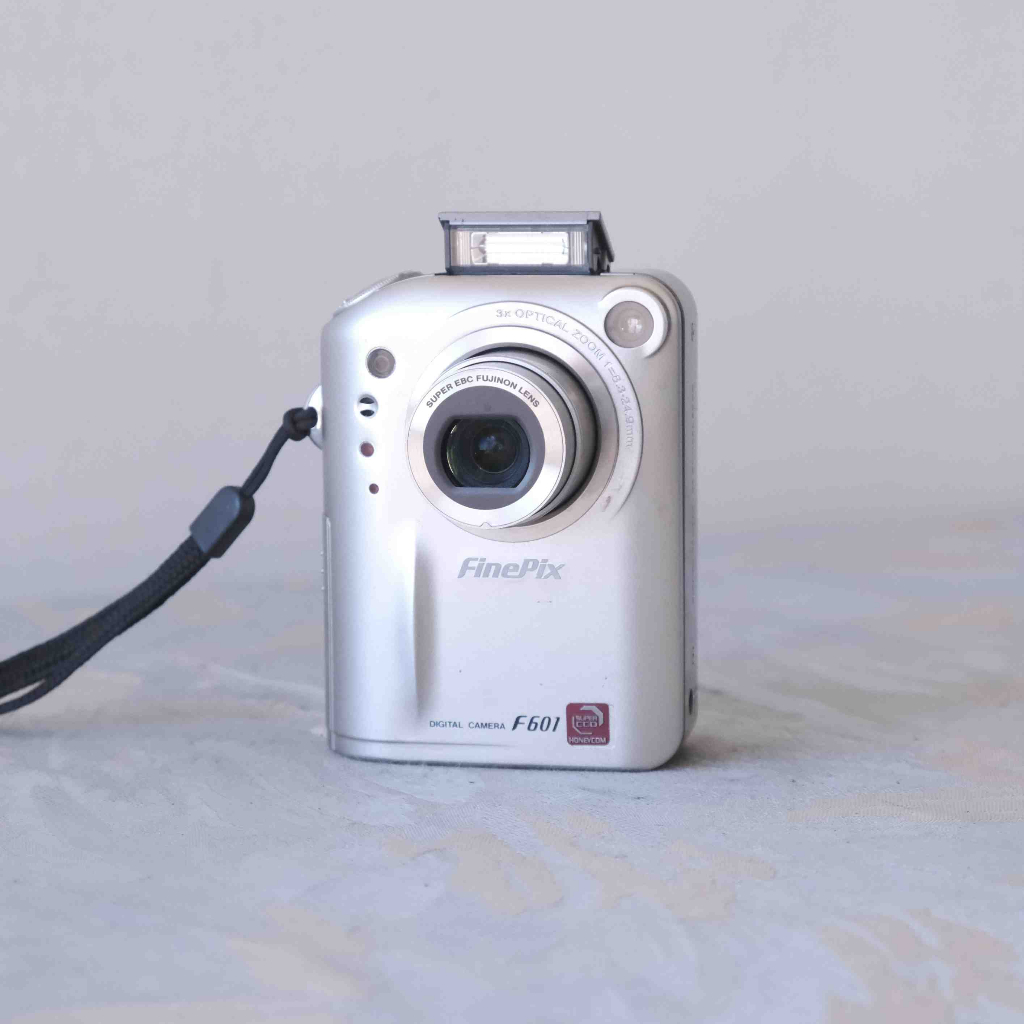 富士 Fujifilm F601 早期 CCD 數位相機