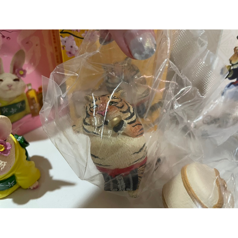 朝隈俊男月桂冠聯名公仔組茫茫虎+英雄匠人| 蝦皮購物