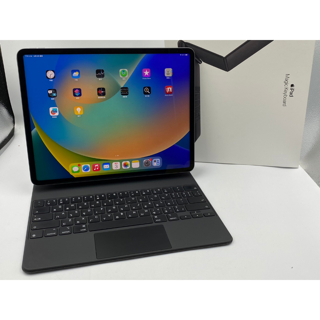 §轉機站§ 保固2023/12 Apple iPad Pro 12.9吋 巧控鍵盤 keyboard A2480 9