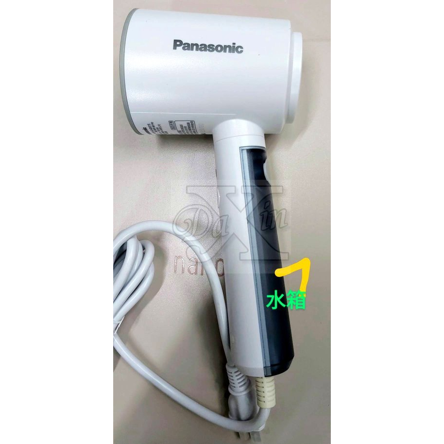 Product image 新登場Panasonic 超輕巧手持掛燙機NI-GHD015-W/NI-GHD015-G 1