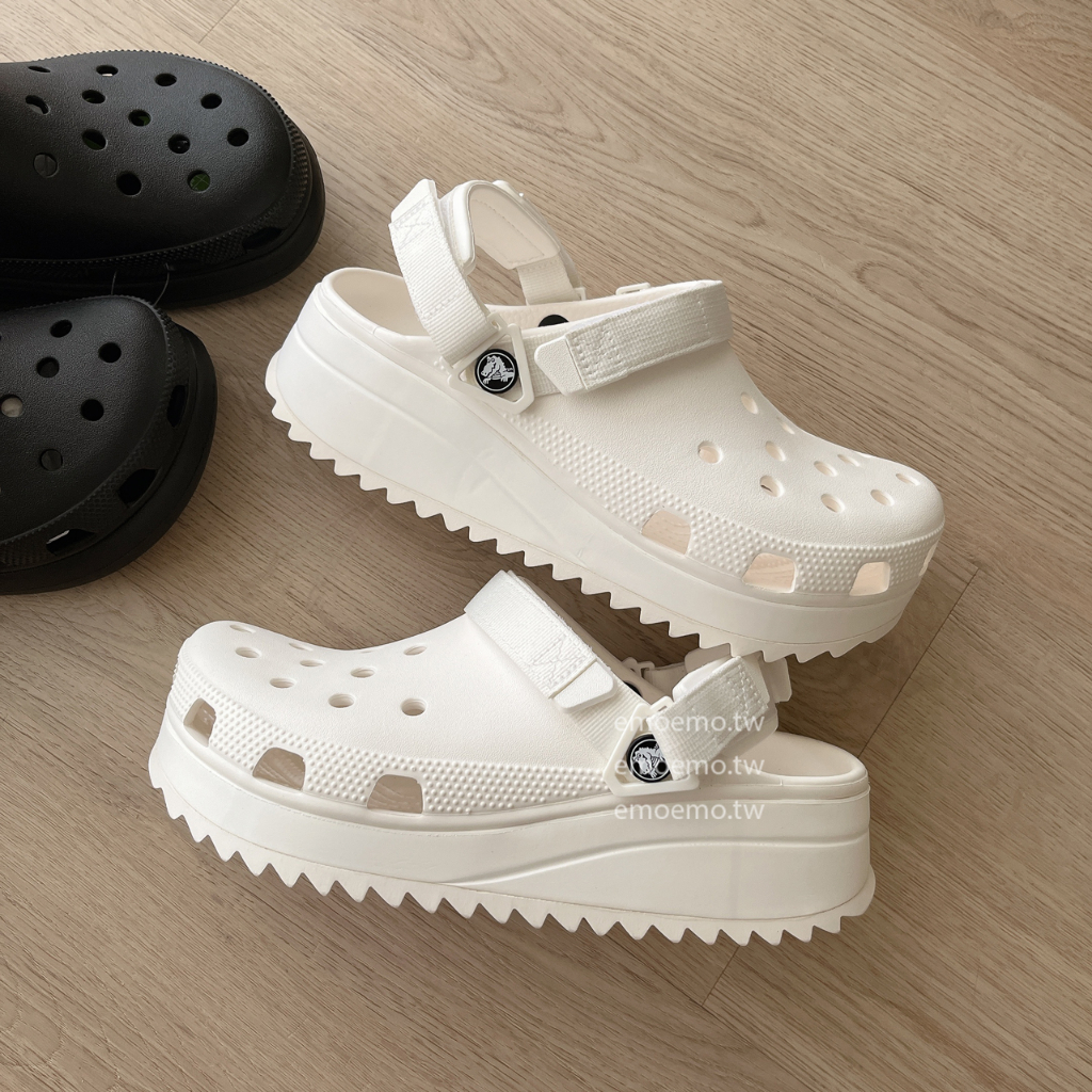 emo｜現貨24h內出貨⚡️ Crocs Hiker Clog 鋸齒 洞洞鞋 厚底 增高 黑 白 | 蝦皮購物