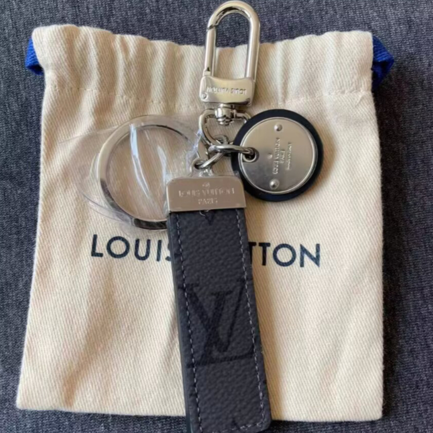 Louis Vuitton EPI 2020 SS Dauphine Mm (M56141)