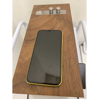 二手 iphone11 i11 黃色128gb  2019 10月購入 真的很喜歡可以小議價喔😊