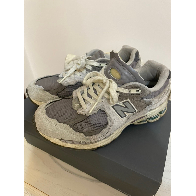 二手 New Balance 2002R女 元祖灰 破壞 M2002RDA（24.5）