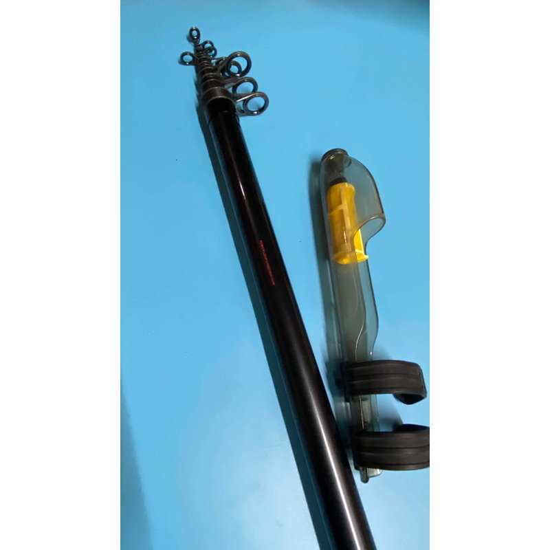 全新未使用～初階磯釣竿shimano磯辺/nft advance/ daiwa direct power千又/ direct  power飛竜/HX大島s 左起1.shimano cyber range磯辺06-53 盒裝全新未使用品。 配件如圖。 價3500 2.nft