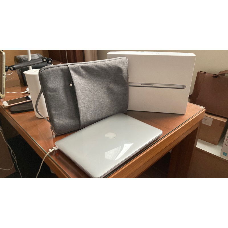 二手 Macbook pro 13吋 2015 early 含殼含盒（建議面交） | 蝦皮購物