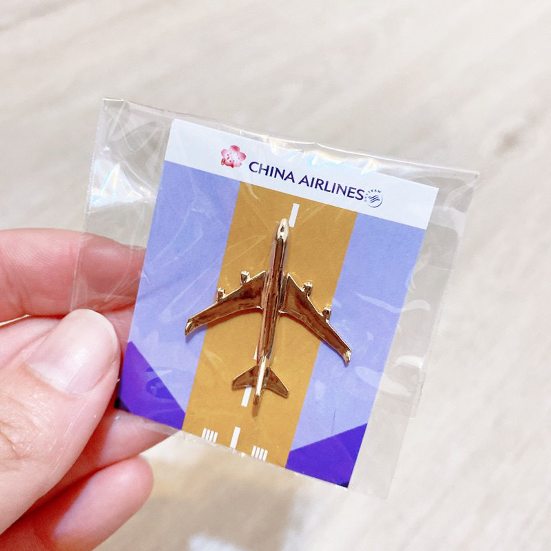 激レア！中華航空公司　CHINA　AIRLINE　ピンバッジ 華航🌸】華航飛機徽章✨中華航空China Airlines 周邊商品✨胸針別針