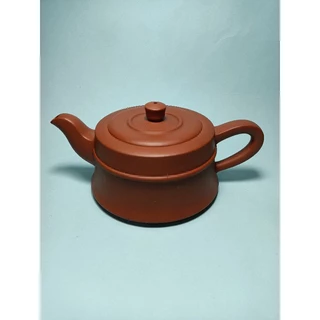 宜興紫砂茶壷（底款「徐漢棠制」、高さ10cm、横幅13cm、容量