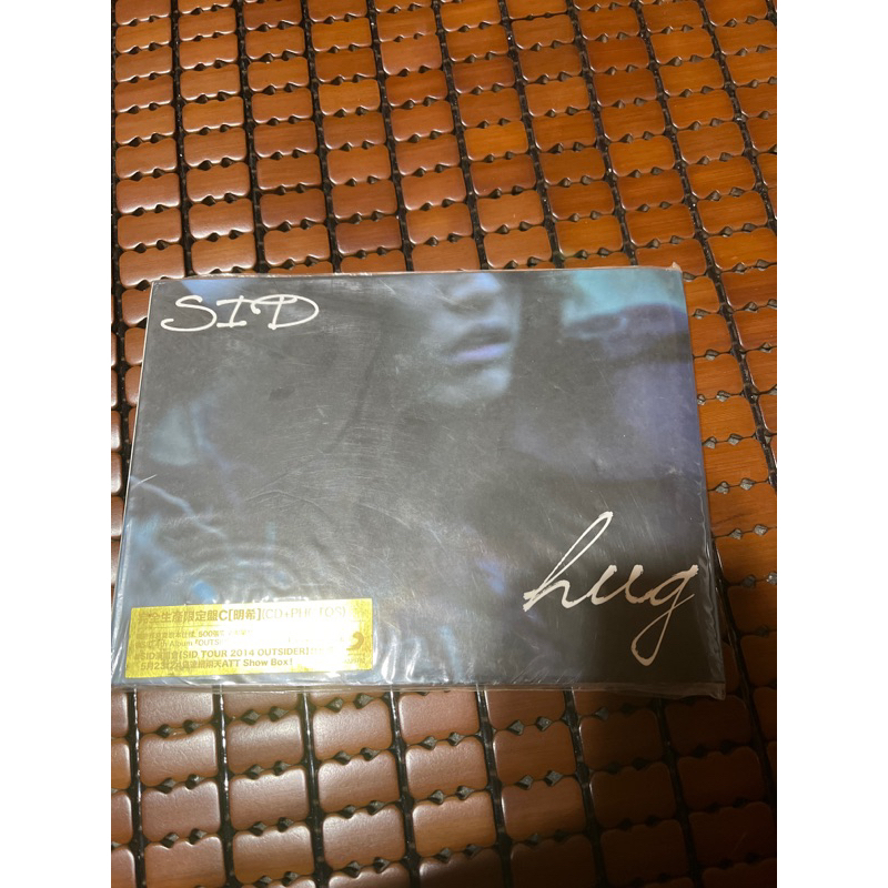 SID【hug】500張完全生産限定盤 C[明希] CD+明希個人寫真冊(台版) | 蝦皮購物