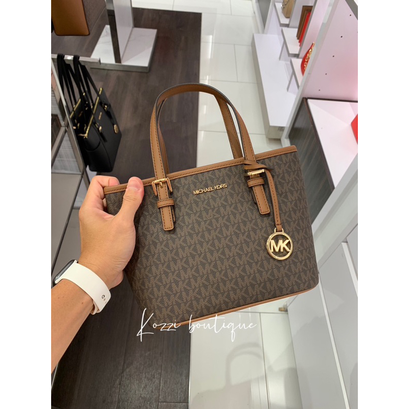 Michael kors small hot sale jet set tote